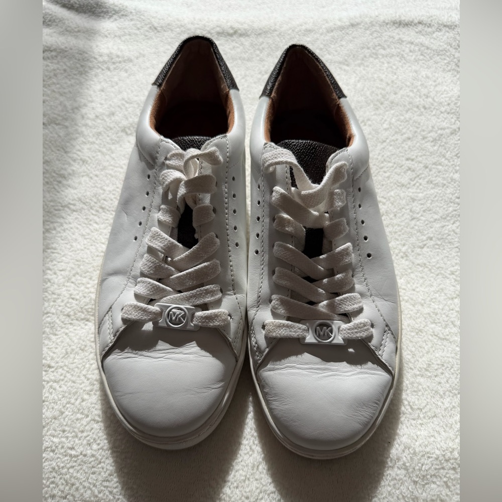 Michael Kors Irving White Leather Lace-Up Sneakers | 7 - Picture 5 of 8